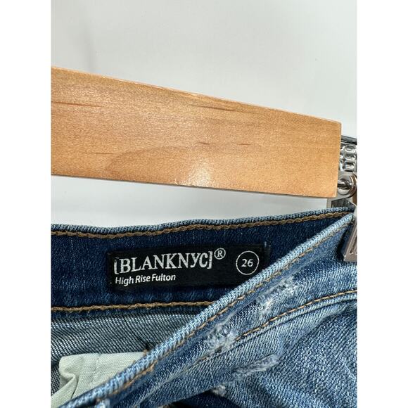 BlankNYC Medium Wash High Rise Fulton Roll Up Shorts Distressed 3" Inseam 26‎ - Picture 4 of 6